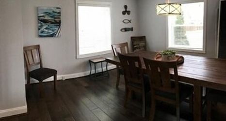 大廳 2 4977 Main Street 3 Bedroom Home by Redawning