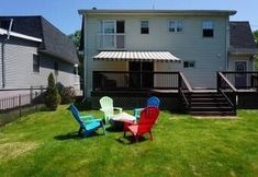 公共空間 5 4977 Main Street 3 Bedroom Home by Redawning