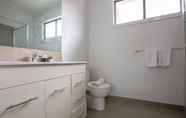 In-room Bathroom 7 Stunning 3beds Near Knox Shopping Centro@wantirna