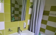 In-room Bathroom 4 Villa Verde