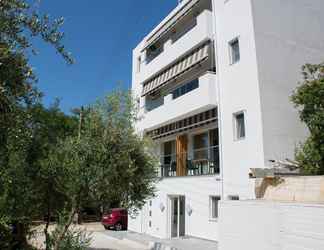 Exterior 2 Semes Luxury Apartments by Estia