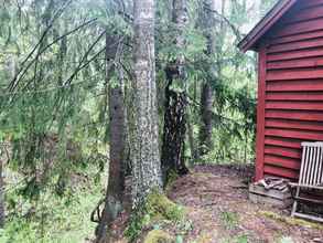 ภายนอกอาคาร 4 Tiny hut in the Forest Overlooking the River