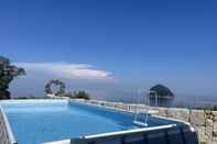 Swimming Pool Vacation house in Shodo island