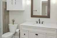 In-room Bathroom Beautiful 5BR Close to Downtown!Prime Derby House!