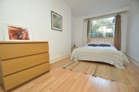 Bedroom Large Garden Flat in the Heart of Islington