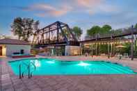 Swimming Pool Hilton Garden Inn Prescott Downtown