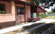 Exterior 5 Family Friendly 2-bed Cottage in Periș