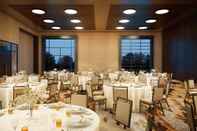 Functional Hall Delta Hotels by Marriott Dallas Southlake