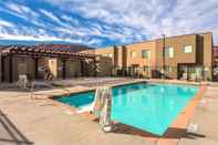 Swimming Pool Entrada at Moab Townhomes