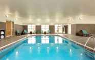 สระว่ายน้ำ 4 Residence Inn by Marriott Eau Claire