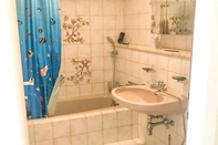 In-room Bathroom Lovely House - Double Bed, Parking