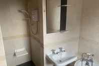 In-room Bathroom Remarkable House in Newbridge