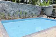 Swimming Pool The Jungle Hostel Canggu