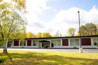 Exterior Menominee River Extended Stay Hotel