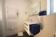 In-room Bathroom Refugium 3