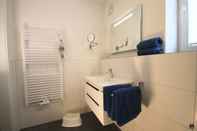 In-room Bathroom Refugium 3