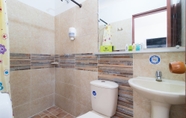 In-room Bathroom 7 Hotel JJ Confort Ibague