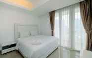 Kamar Tidur 3 1BR Apartment with Golf View @ The Royale Springhill