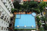 Kolam Renang Relaxing Studio Signature Park Apartment