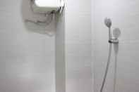 In-room Bathroom Simply Homey Studio at Gateway Pasteur Apartment near Exit Toll
