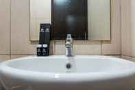 In-room Bathroom Strategic and Cozy Studio Room Apartment at Tamansari Papilio