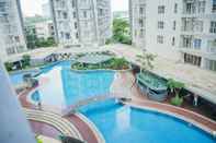 Kolam Renang Minimalist and Comfortable 1BR Casa De Parco Apartment