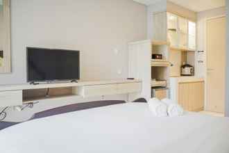 Bedroom 4 Relaxing and Tidy Studio Apartment at Ayodhya Residences