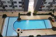 Kolam Renang Modest 2BR Apartment at The Jarrdin Cihampelas