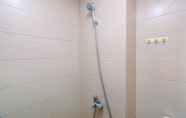 Toilet Kamar 5 Studio Room with City View Margonda Residence 5 Apartment