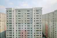 Bangunan Minimalist and Cozy 2BR Apartment at Kalibata City Residence