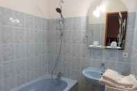 In-room Bathroom Hotel Les Confins du Perche