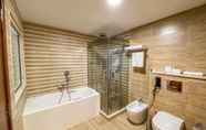 Toilet Kamar 7 Mirage Bab Al Bahr Beach Hotel