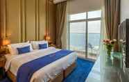 Kamar Tidur 5 Mirage Bab Al Bahr Beach Hotel