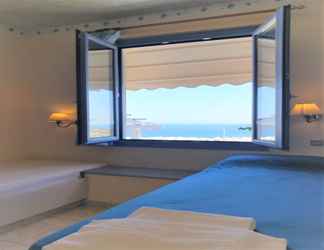 Others 2 Entire Private Suite Sea Full View With Balcony, Shared Pool and Air Conditionin