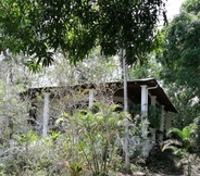 Exterior 3 Manuel Antonio Comfort Casa Macaow