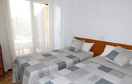 Bilik Tidur 7 Apartamento Montserrat Platja d'Aro 1-8