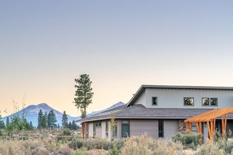 Bangunan 4 Desert Vista