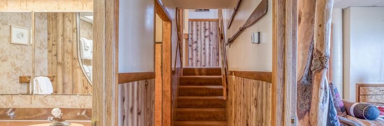 大廳 Stairway to Heaven at Rockaway