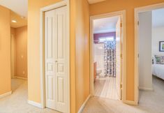 Lobi 3 Baltimore Cottage