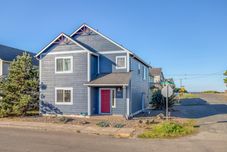 Exterior Nye Beach Nest