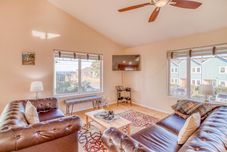 Common Space Nye Beach Nest