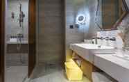 In-room Bathroom 5 Atour Hotel Jiangxia Metro Station