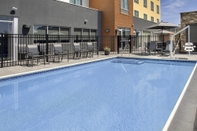 Kolam Renang Fairfield Inn & Suites by Marriott Santa Rosa Rohnert Park