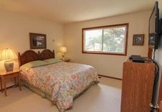 Bedroom 2 Nelscott Flat