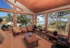 Lobby 5 Nelscott Flat