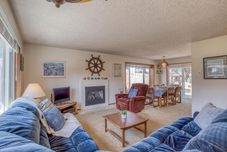 Common Space Sea Gem (MCA 395)