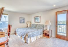 ห้องนอน 6 Dock of the Bay 308