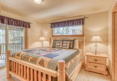 Bedroom 3 Oregon Loop 1