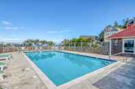 Swimming Pool Parker House