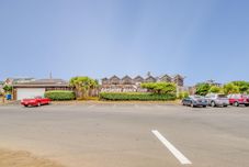 Exterior Pacific Ocean Blue